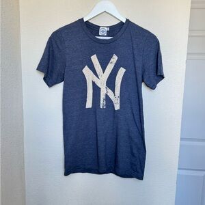 100% cotton New York Yankees Graphic Tee